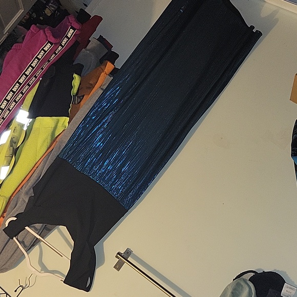 Addison evenings formal dress - Picture 6 of 9